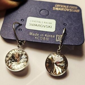 Swarovski Element NEW‎ Clear Tear Drop Loop Dangle earrings. Leverback. Elegant